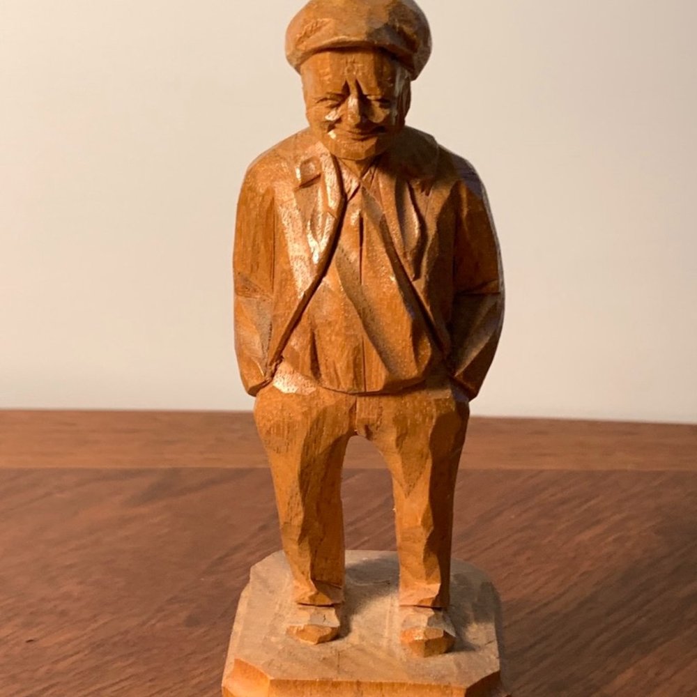 Caron Quebec Wood carving, traditional, 7 inches, signed